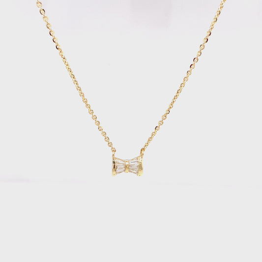 Bow pendant with chain